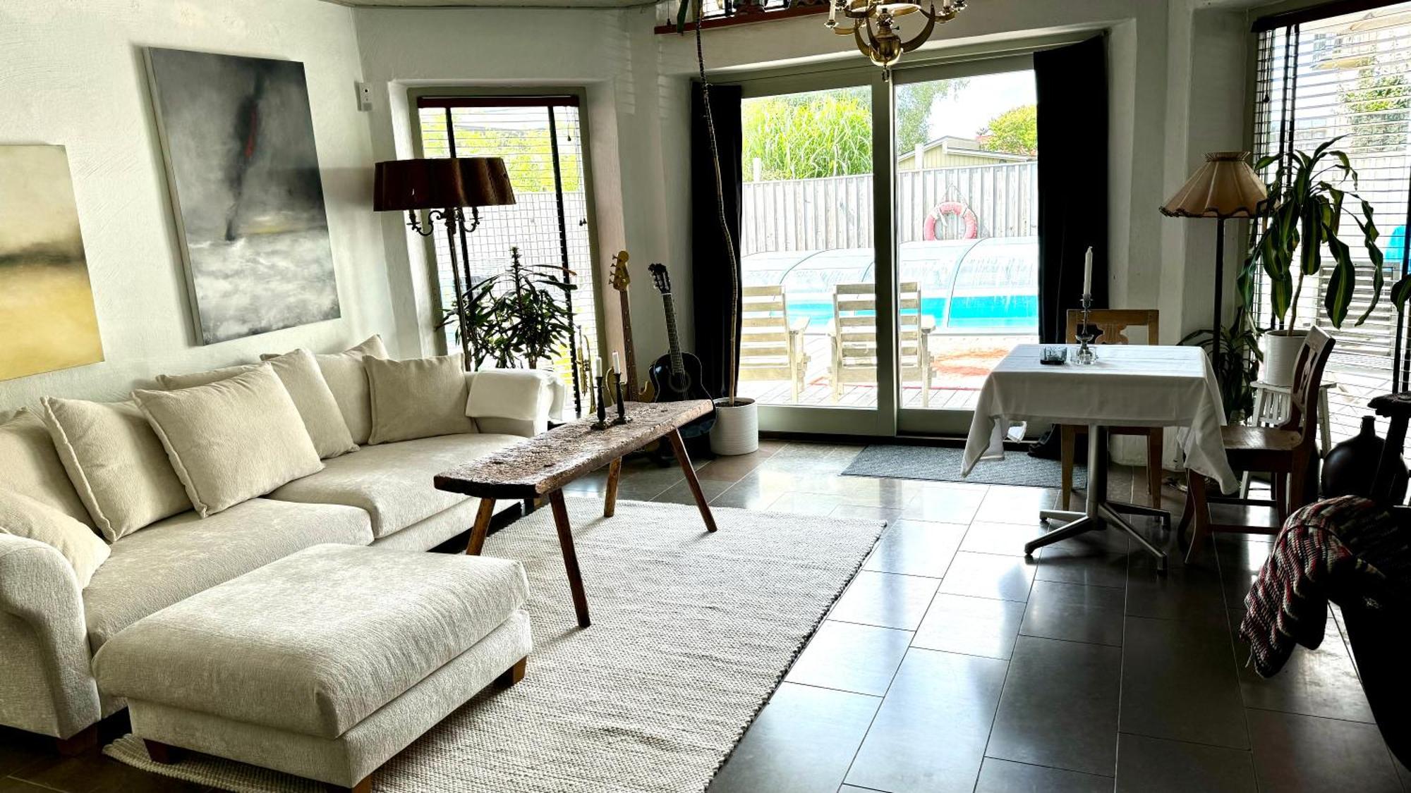 Modernt Hus Naera Stad Och Strand Истад Екстериор снимка